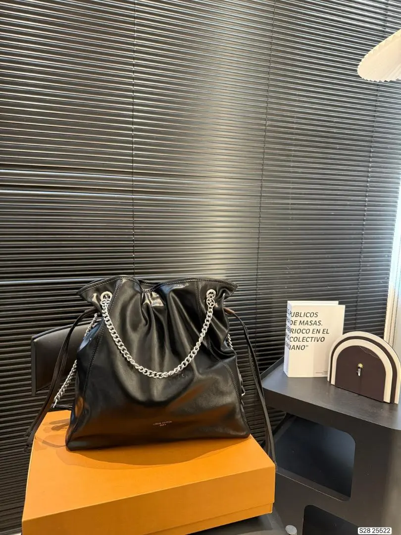 LOUIS-VUITTONオフ デューティ バックパック・バイブ M25545