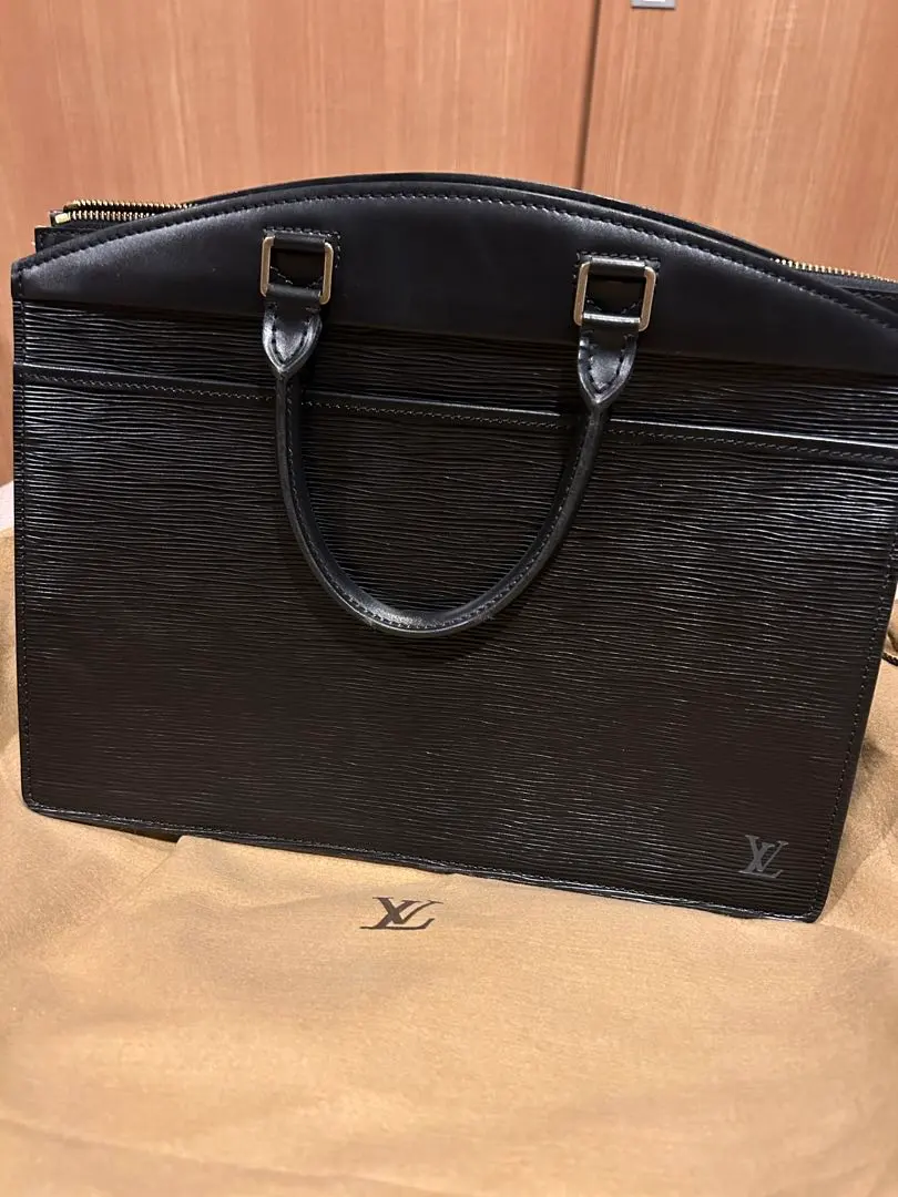 美品　ルイヴィトン LOUIS VUITTON リヴィエラ エピ ハンドバッグ