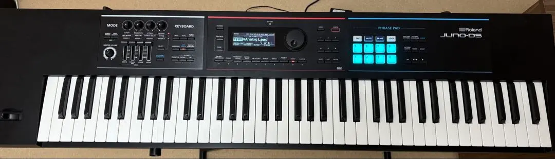 Roland JUNO-DS 76 (本体+ソフトケース+電源コード付き)