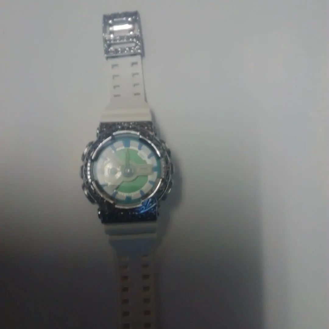 デジタル腕時計 ホワイト/グリーン