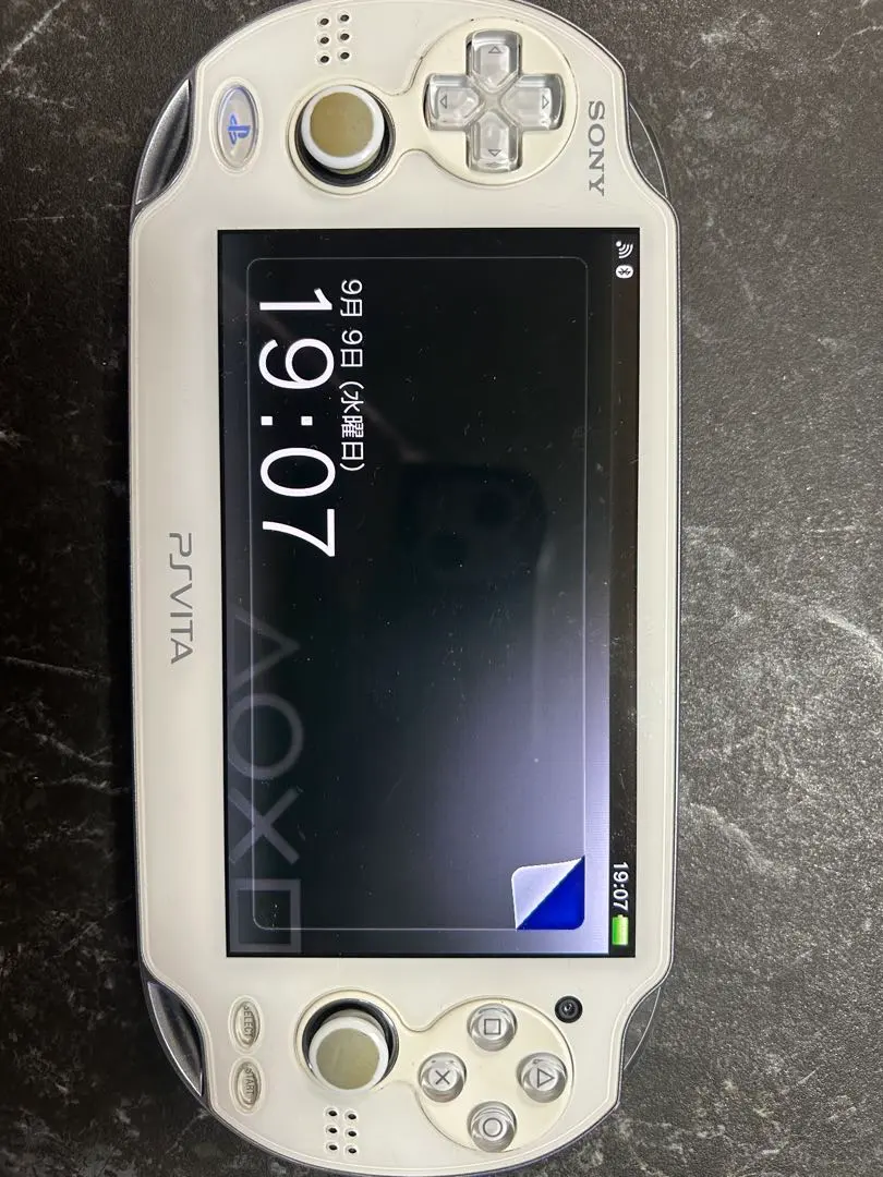 Vita PCH-1000 本体 ホワイトとソフト　64gメモリーほか