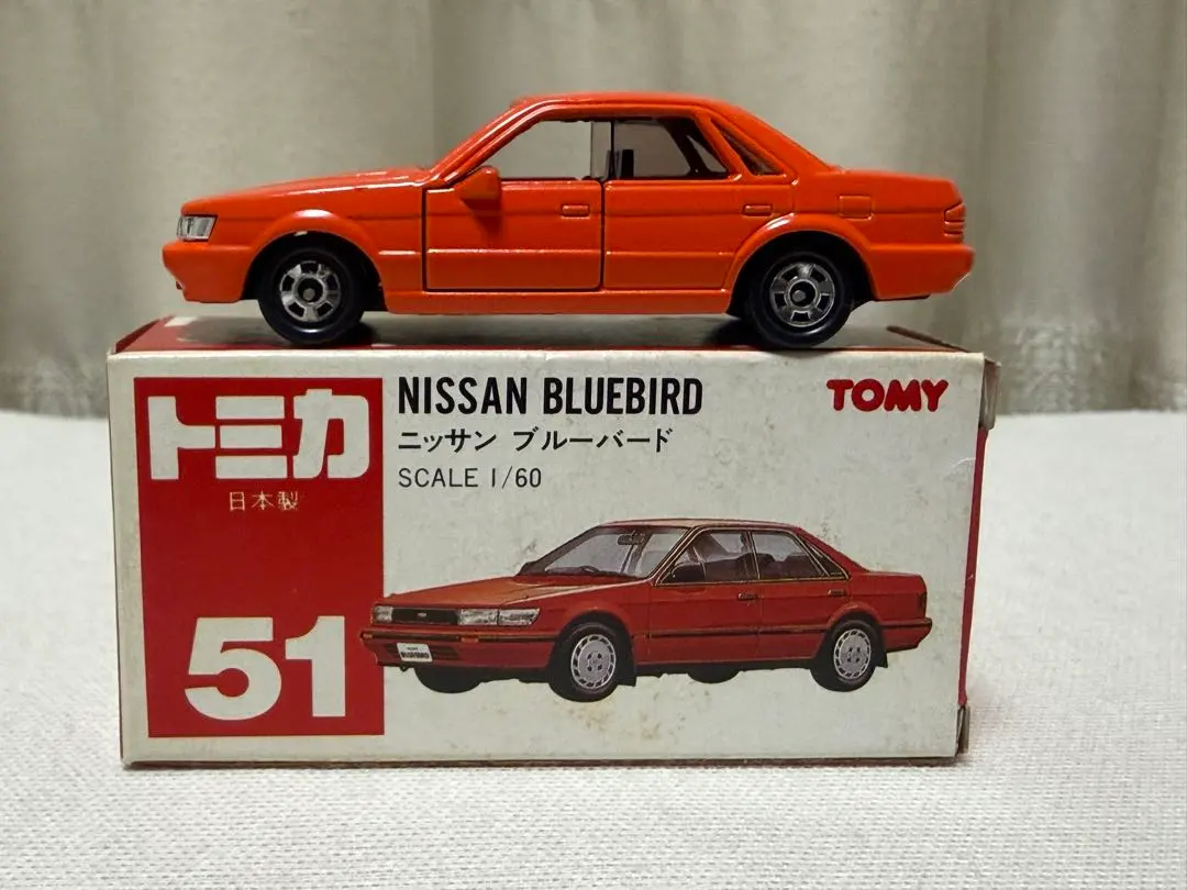 トミカ 日本製 赤箱 51 ニッサン ブルーバード
