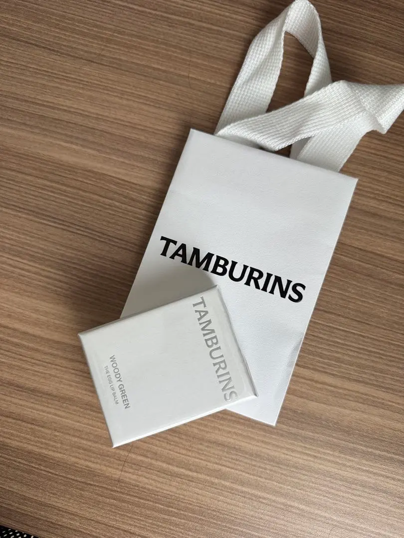 TAMBURINS THE EGG LIP BALM WOODY GREEN