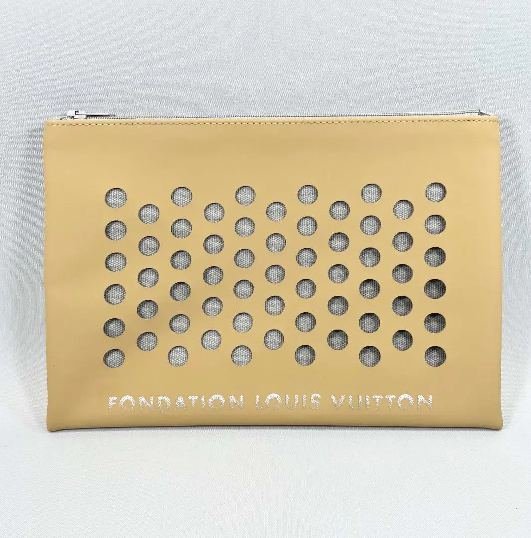 LVp1 新品未使用本物 ルイヴィトン LOUIS VUITTON 限定ポーチ