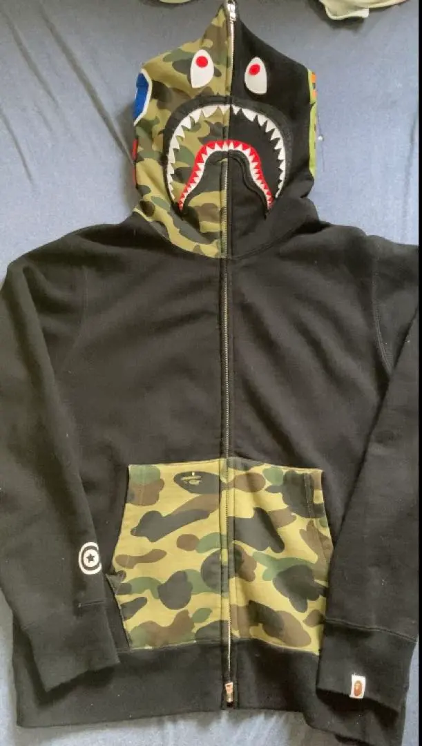A BATHING APE SHARK FULL ZIP HOODIE