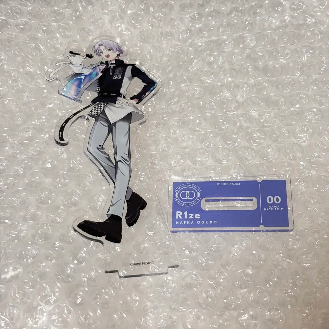 18TRIP エイトリ　大黒可不可　タワレコ　アクスタ