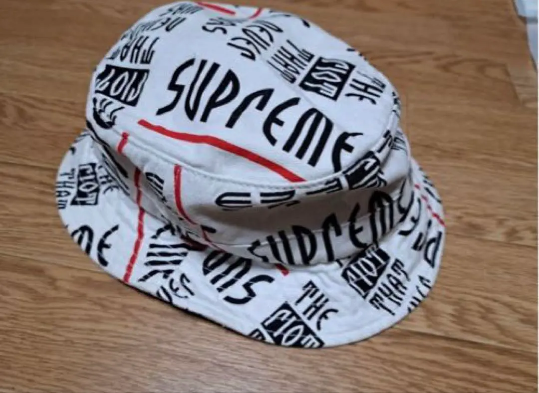 supremeバケハ　シュプリーム