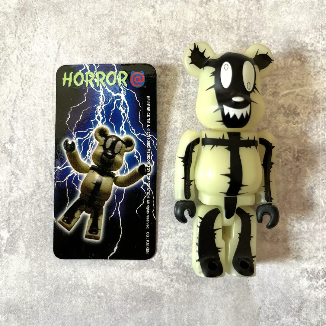 ベアブリック シリーズ4 HORROR 落雷 フィギュア