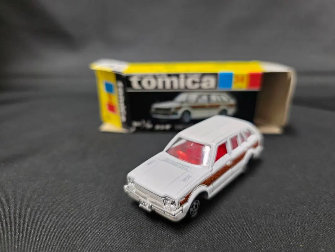 トミカ黒箱34ホンダ・シビックカントリー(日本製)
