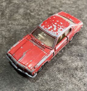 Tomica no. 18 2000GT