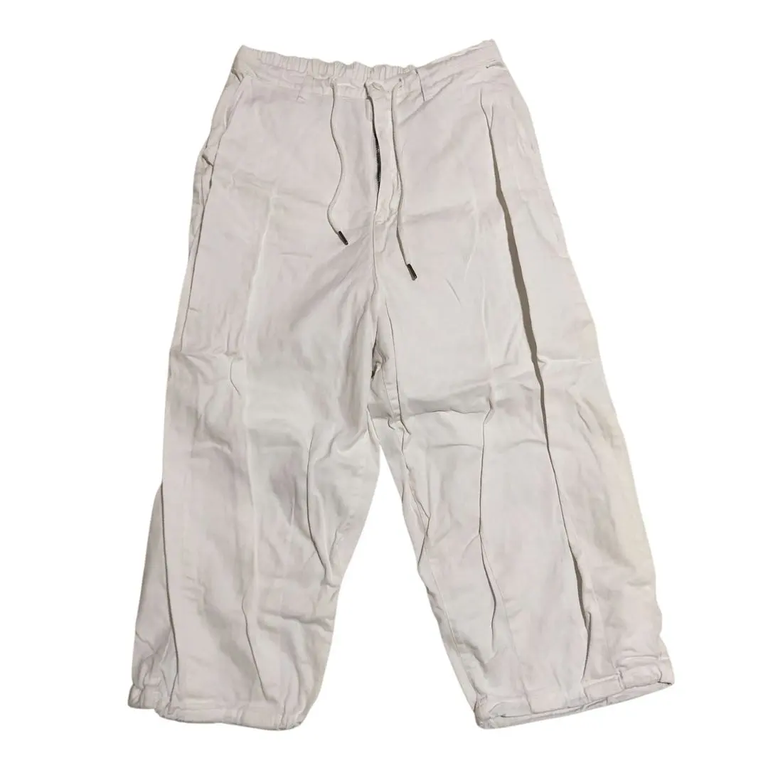 サジェッション　ホワイトデニムパンツ