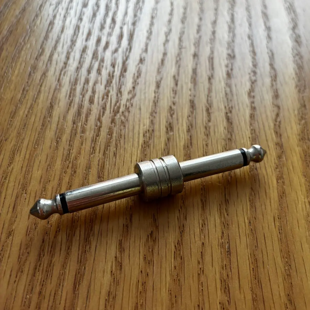 オーディオ変換プラグ　オス-オス