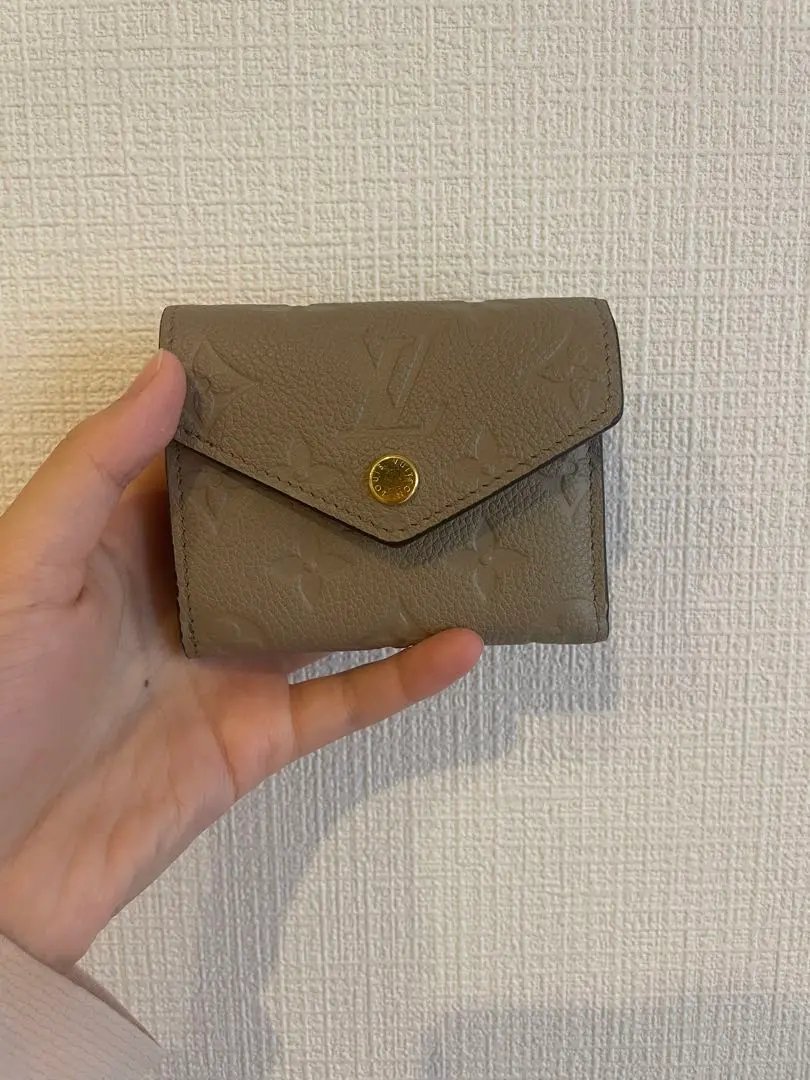 Louis Vuitton 二つ折り財布 ベージュ
