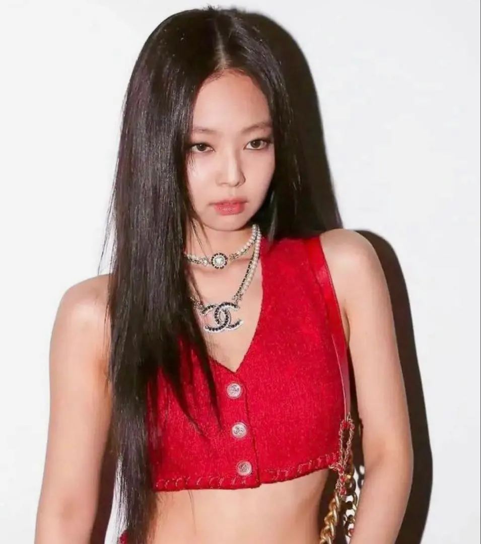 CHANELシャネル ココマークパールレザーチョーカーネックレス ジェニー着用