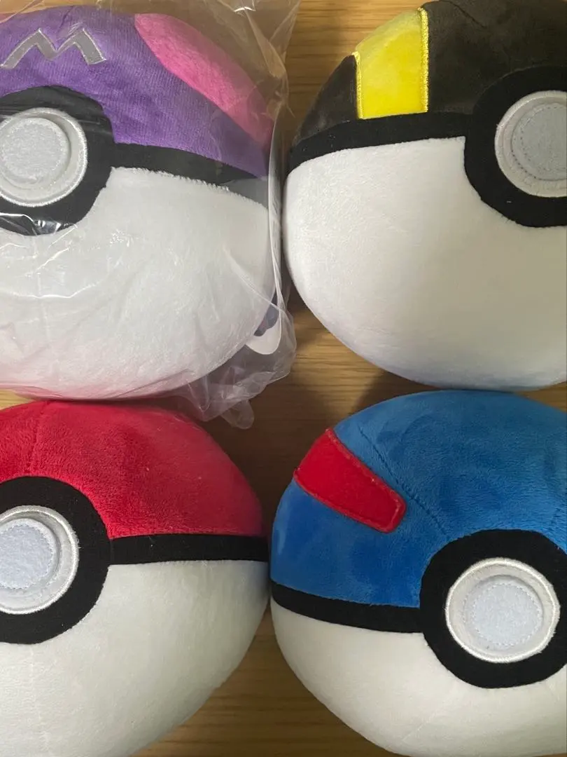 【ポケモンセンターオリジナル】 モンスターボール ぬいぐるみ 4種セット