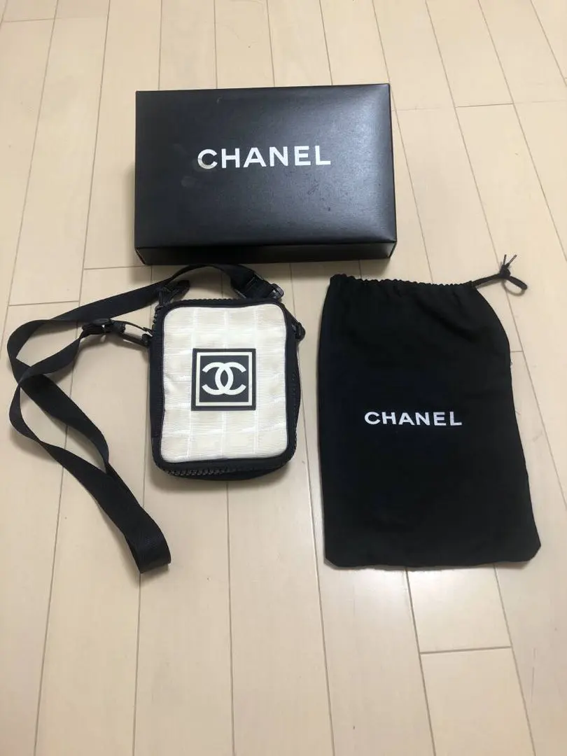 CHANEL スポーツライン ショルダーバッグ