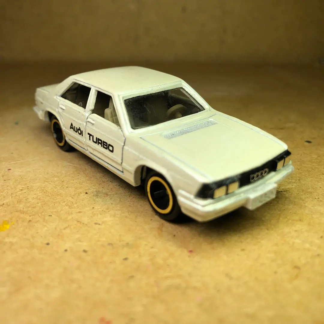トミカ 外車シリーズ 日本製 F32 1/65 アウディ5000 ターボ￼箱無