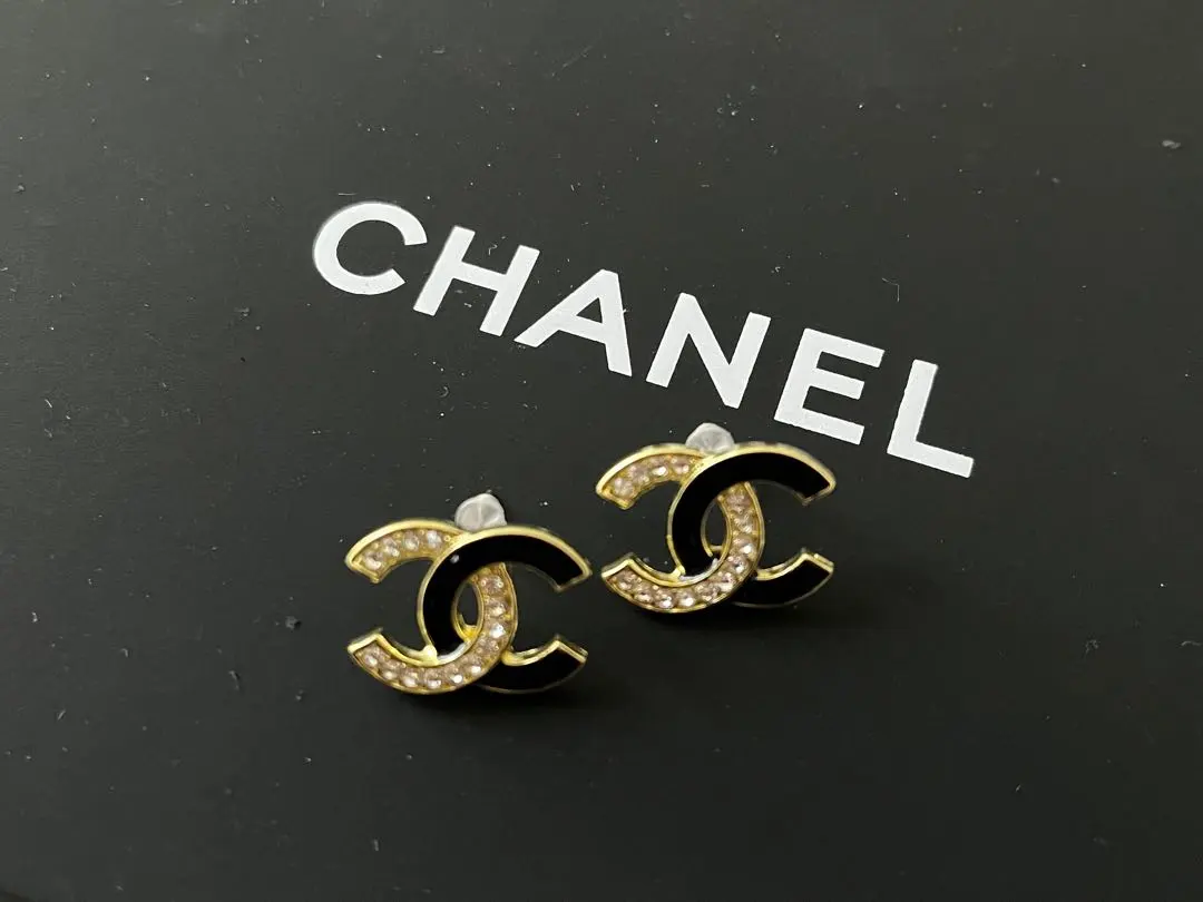 CHANEL♡シャネル ピアス ノベルティ ブラック