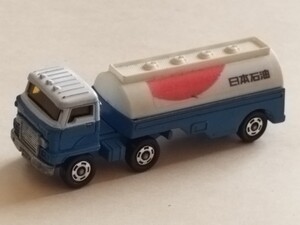 Tomica 