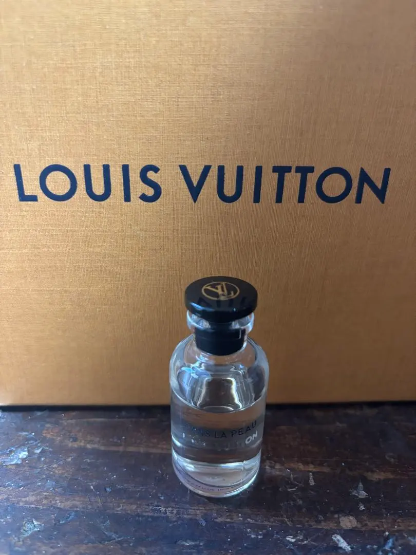 LOUIS VUITTON DANS LA PEA 香水　ダンラポー