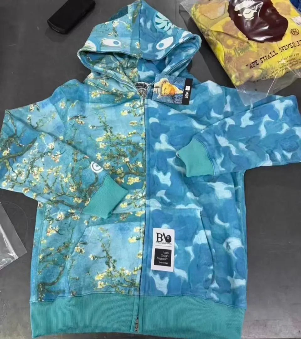 A BATHING APE × ゴッホ コラボ スウェット パーカー