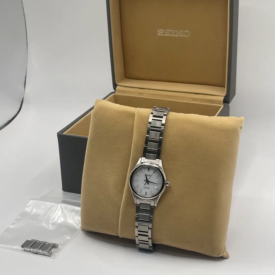 【極美品】SEIKO エクセリーヌ ソーラー V117 箱・余りコマ付