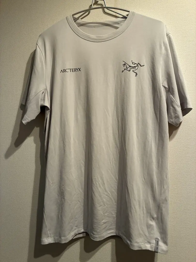 アークテリクスTシャツ　Mサイズ