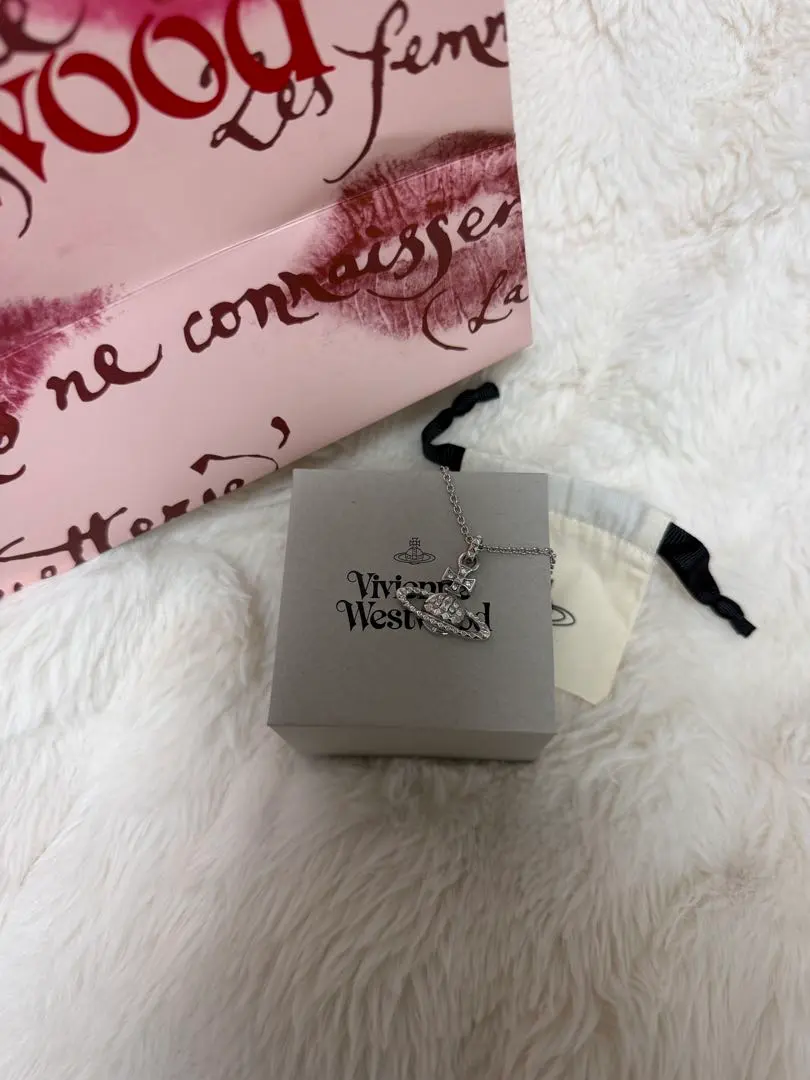 Vivienne Westwood オーブ ネックレス シルバー