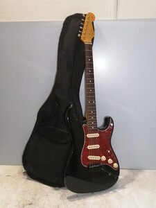 Guitarras Fender Japan de segunda mano Fender Japan ST62? 035