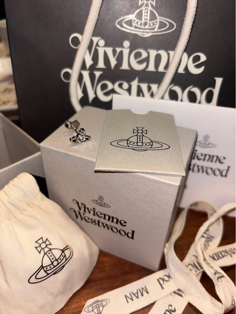 Vivienne Westwood オーブ ピアス 片耳用