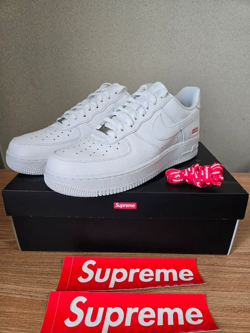 Supreme × Air force 1 Low White