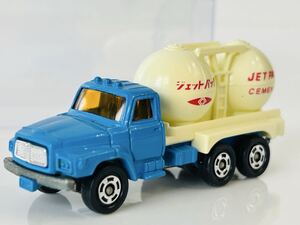 Tomica 