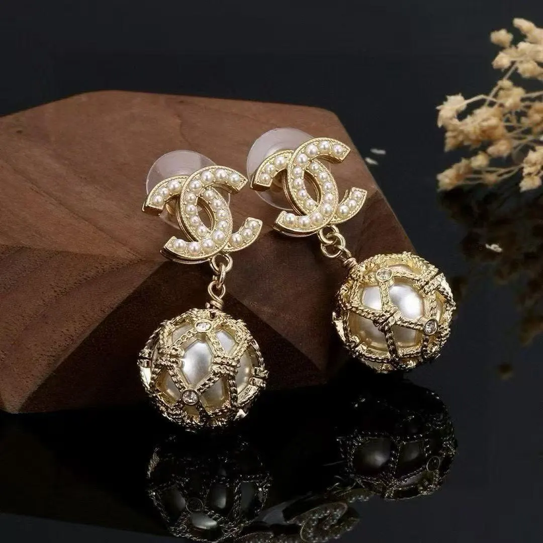 CHANEL パール ゴールド ピアス