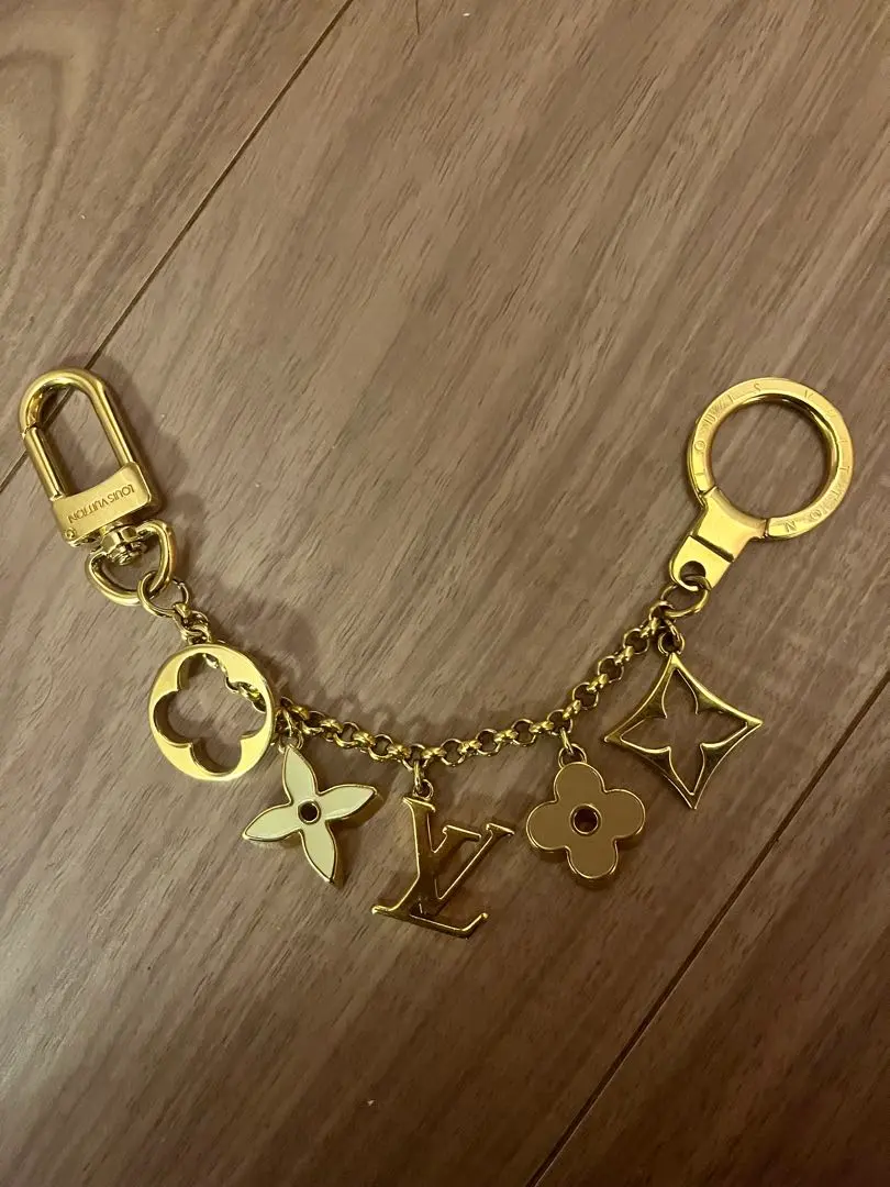 LOUIS VUITTON バッグチャーム キーホルダー ゴールド◾️値下げ◾️