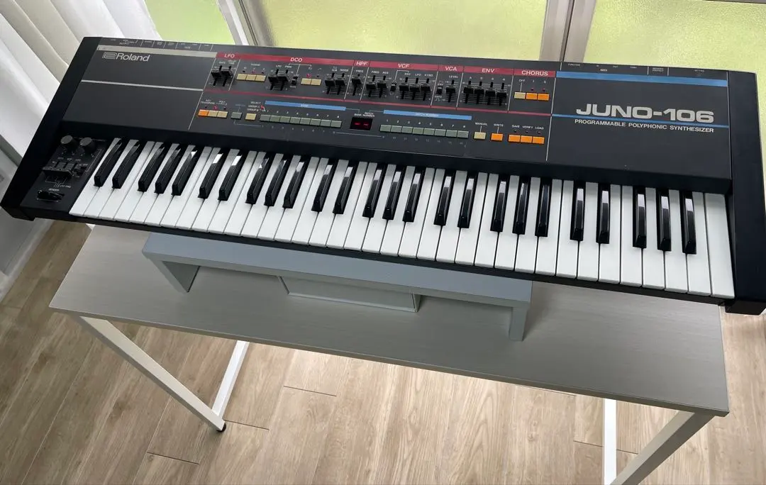 Roland シンセサイザー 61鍵盤 JUNO-106