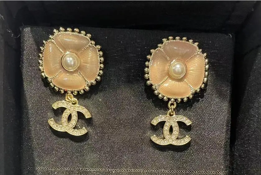 CHANEL カメリア ピアス ゴールド ピンク ココマーク ストーン
