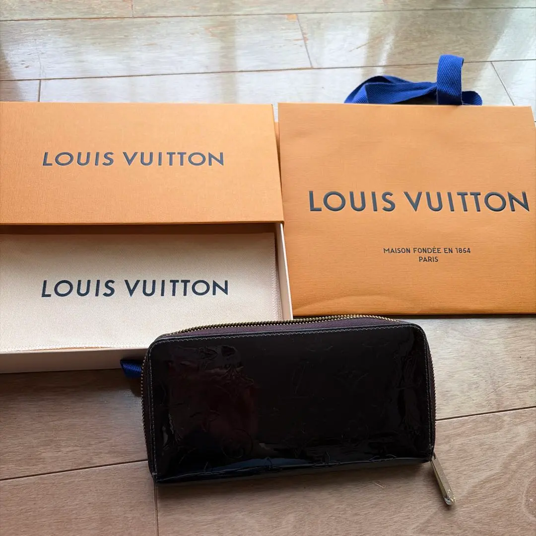 LOUIS VUITTON ヴェルニ ジッピーウォレット 長財布