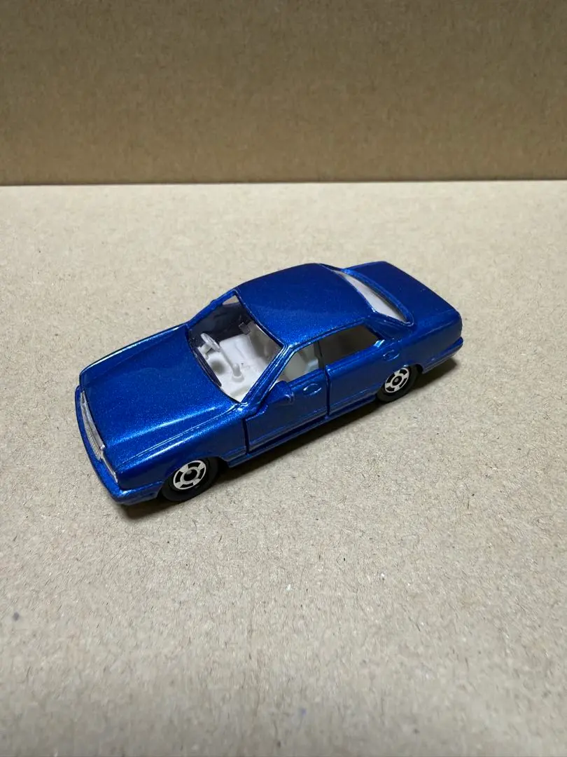 トミカ 日産 シーマ 日本製