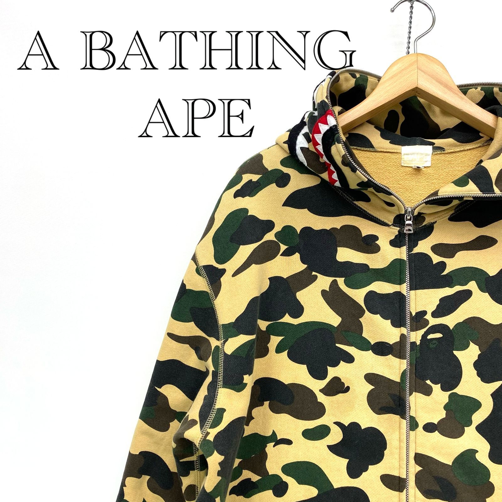 A BATHING APE　アベイシングエイプ　シャーク　フルジップパーカー　迷彩　カモ　タイガー　_254023