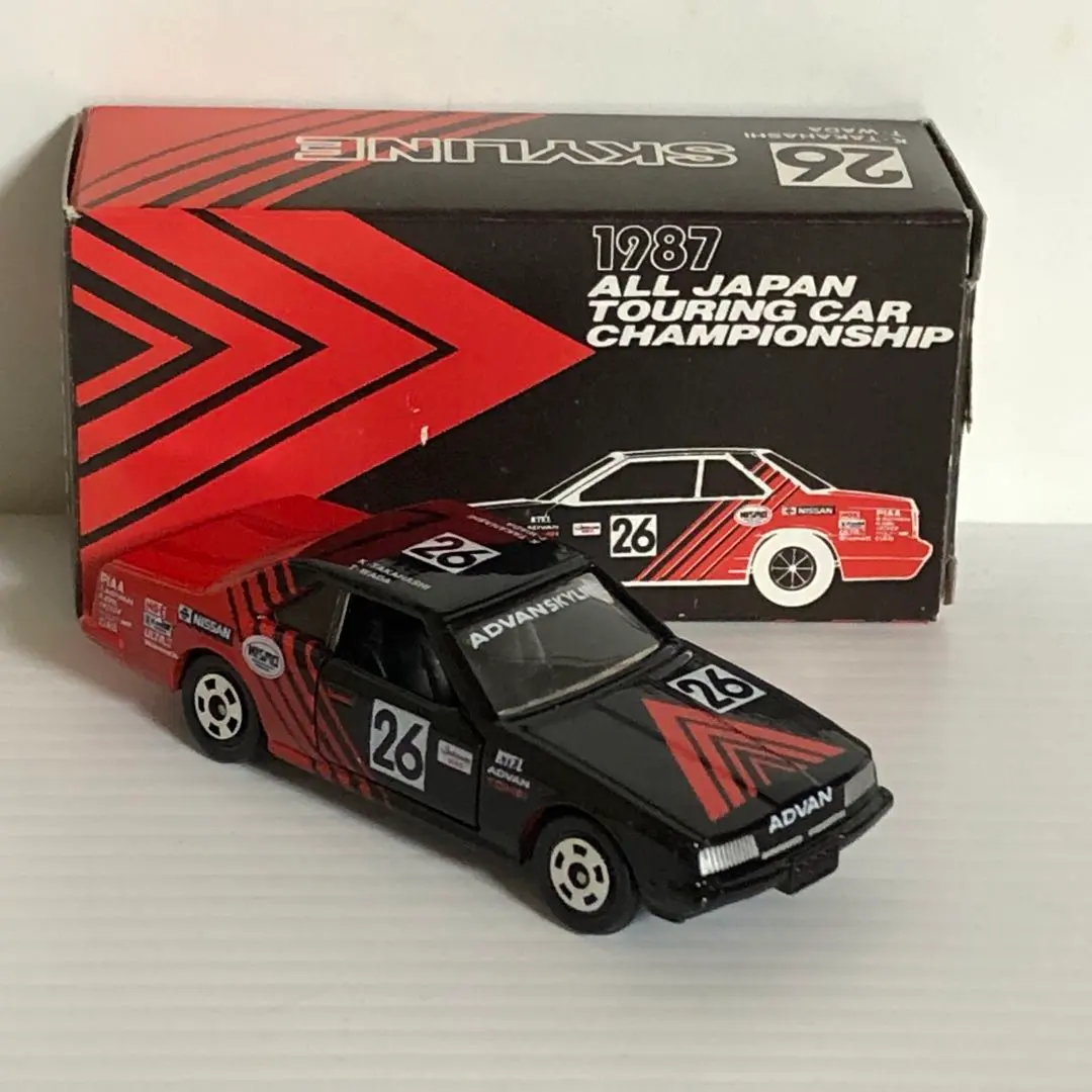 トミカ　ADVAN SKYLINE 26 (IIADO特注) 日本製