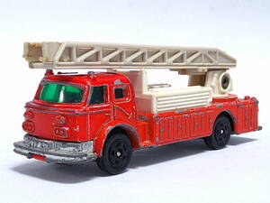 Tomica () tomica