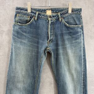 Denim japonés raw con orillo KATO W32