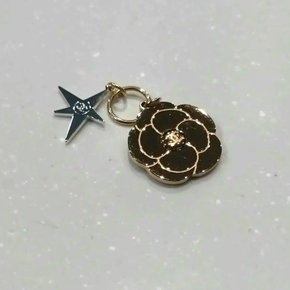 CHANEL シャネル カメリア チャーム ホリデー ノベルティ