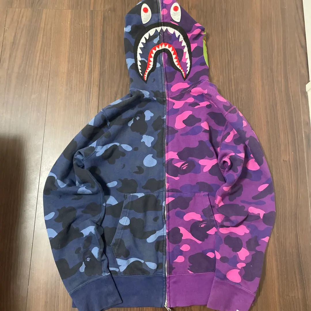 A Bathing Ape シャークパーカー Mサイズ