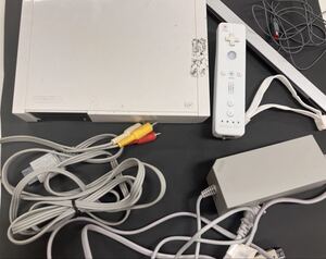Game Consoles j10f51 Wii RVL-001 Nintendo