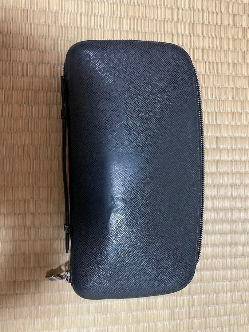 LOUIS VUITTON タイガ クラッチバッグ ブラック