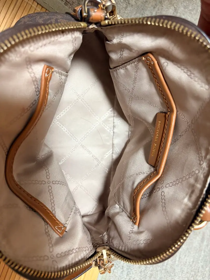 Michael Kors ブラウン ショルダーバッグ