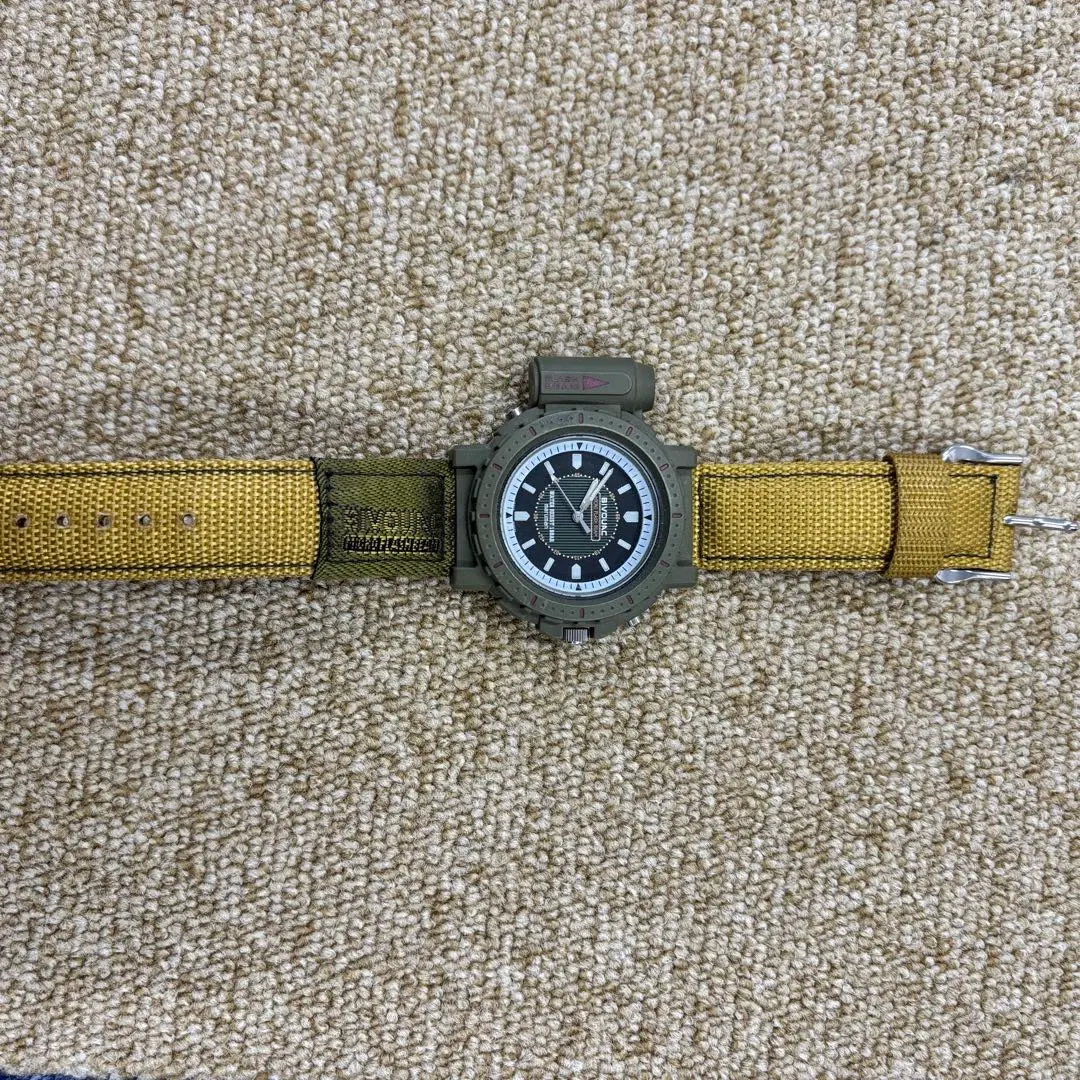 フラッシュビーム付 腕時計 Maruman BIVOUAC ミリタリー