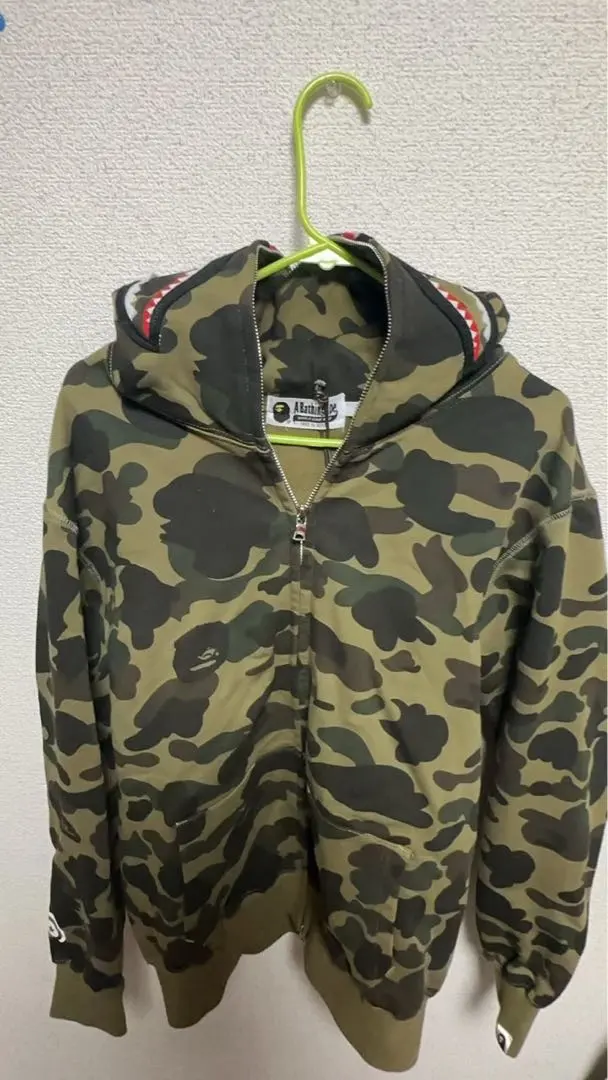 アベイシングエイプ シャークパーカーS