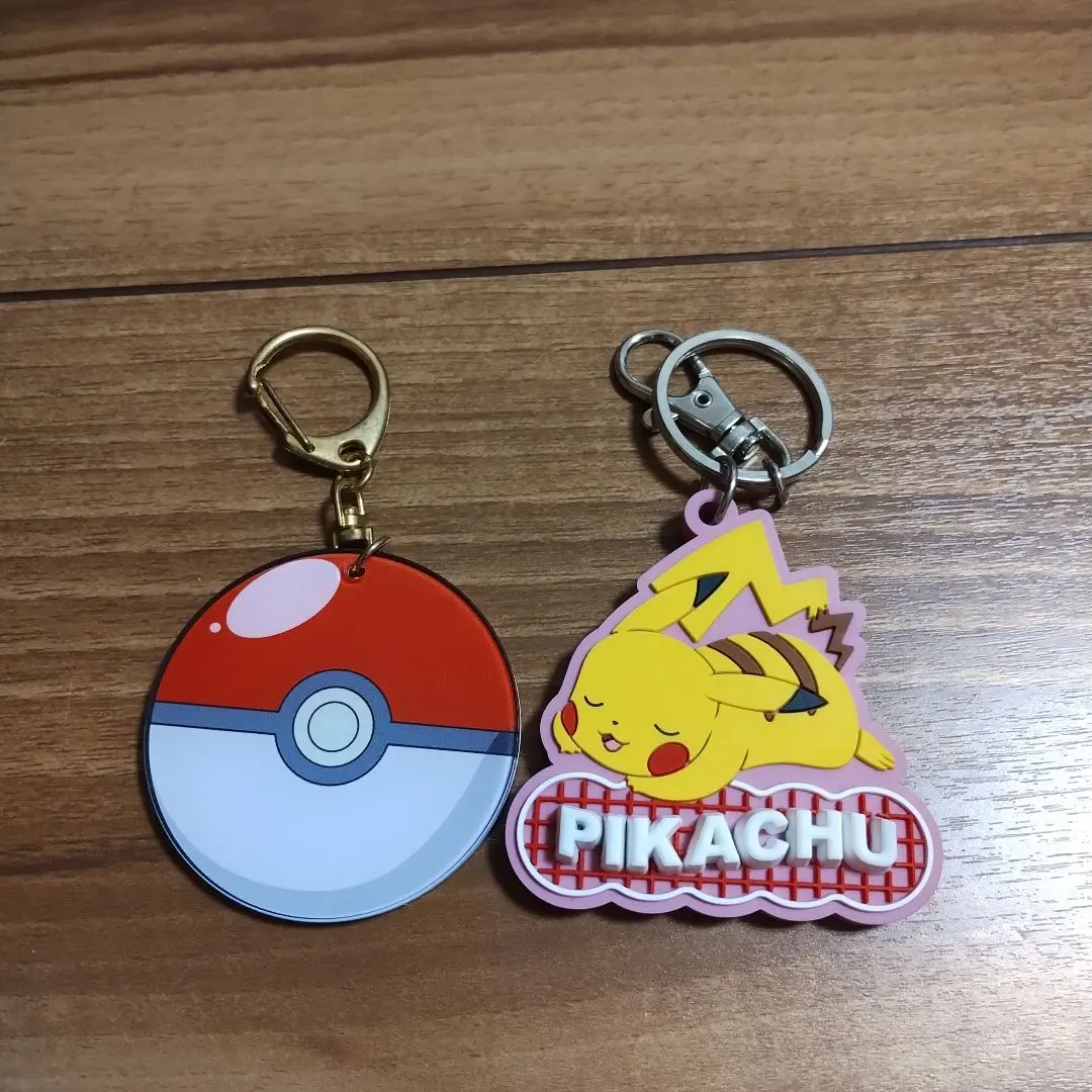ピカチュウキーホルダー
